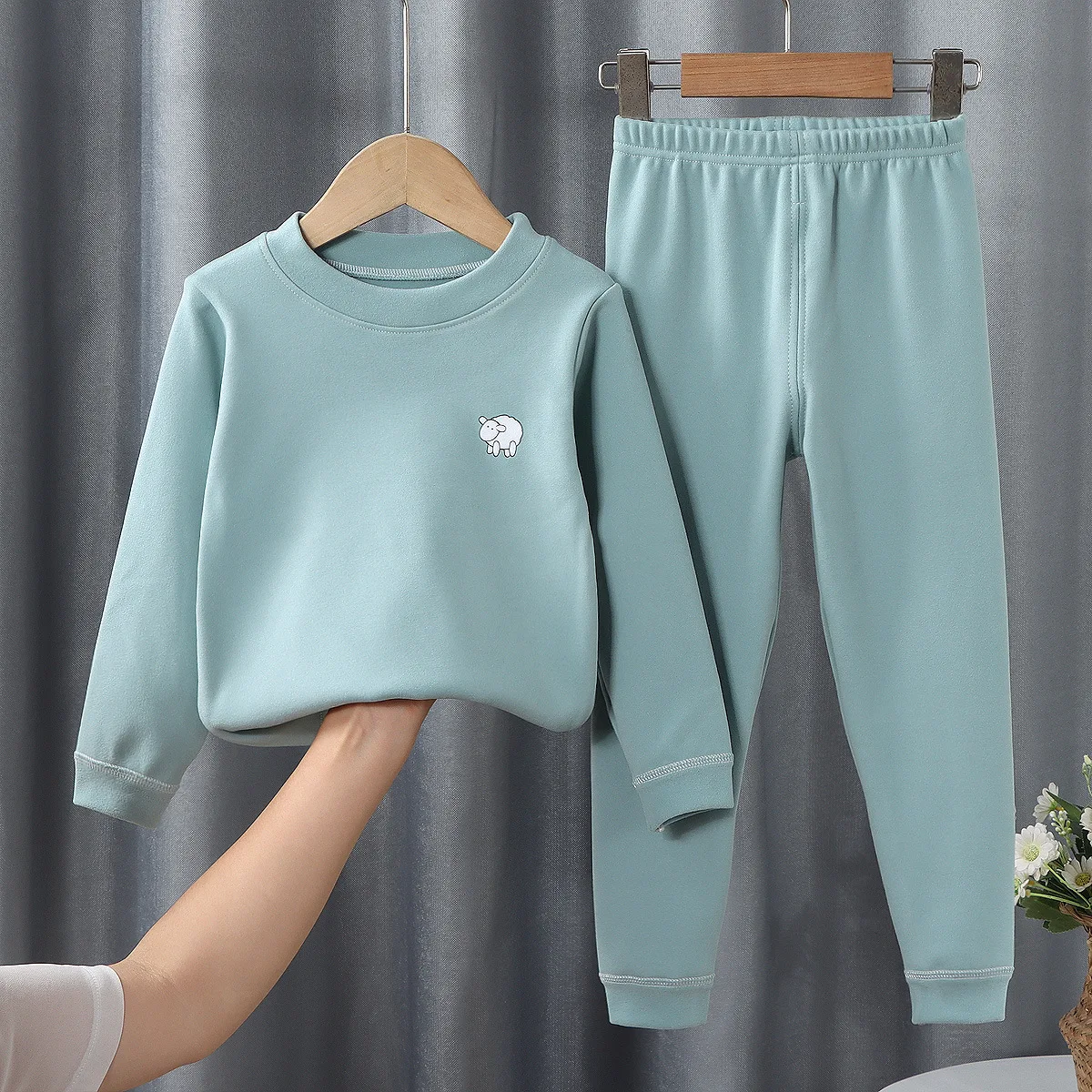 Children's velvet warm suit, autumn clothes and pants for big children, underwear for boys and girls, home clothes for babies Un