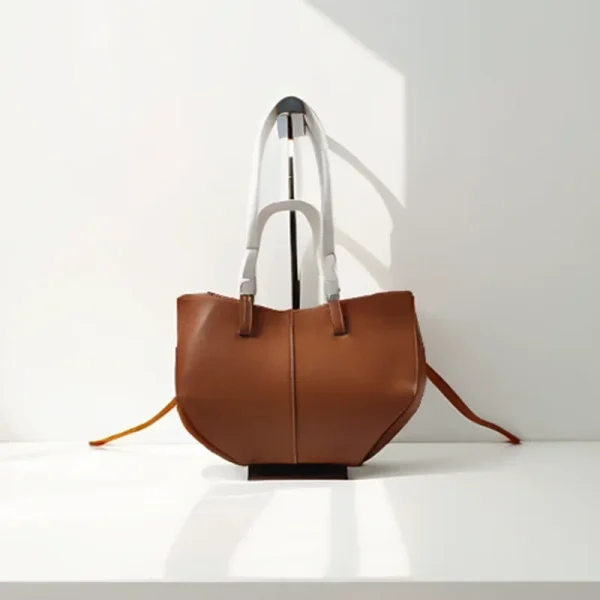 Classic Elegant Style Large Capacity Wing Bag Crossbody Handbag Retro European American Niche Bucket Armpit Tote Bag Fashion - Image 2
