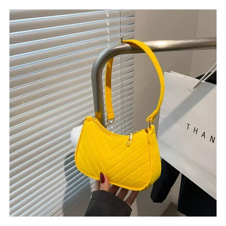 Stylish Women's Leather Tote Bag, Mini Crossbody Bag with Chain Strap, Solid Color Casual Underarm Shoulder Purse for Daily Use