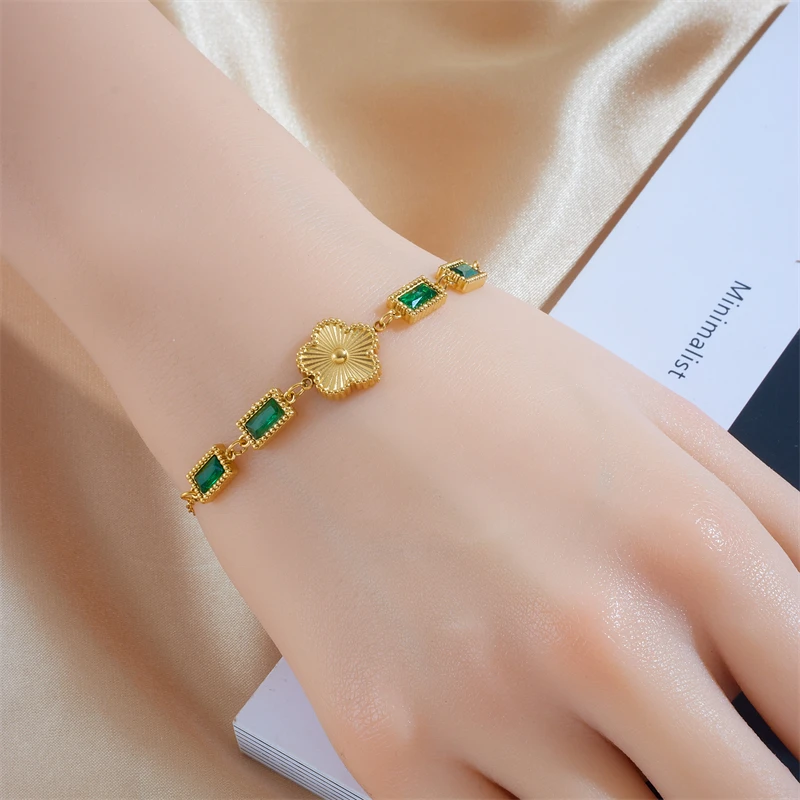 XIYANIKE 316L Stainless Steel Gold Color Five Leaf Flower Charm Bracelet For Women 2023 New Luxury Zircon Clover Bangle Jewelry