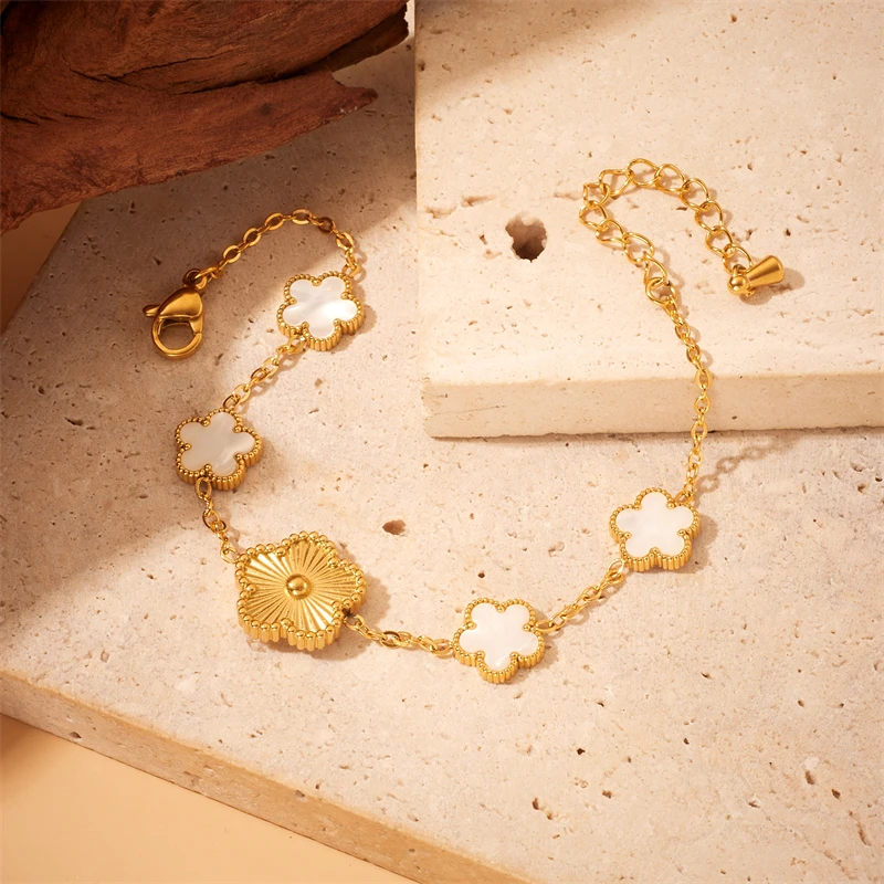XIYANIKE 316L Stainless Steel Gold Color Five Leaf Flower Charm Bracelet For Women 2023 New Luxury Zircon Clover Bangle Jewelry